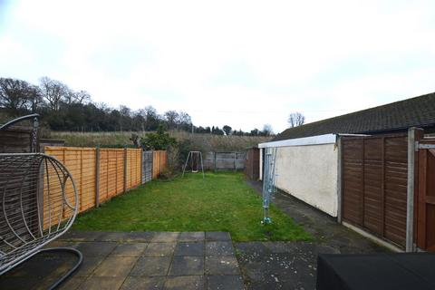 4 bedroom semi-detached bungalow for sale, Links Way, Croxley Green