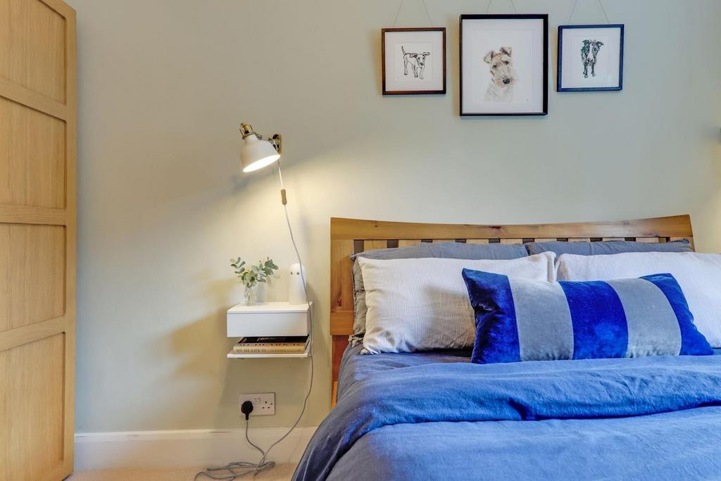 05-491a JHProp Wpen - Flat 2 Anerley Court - 13-medi