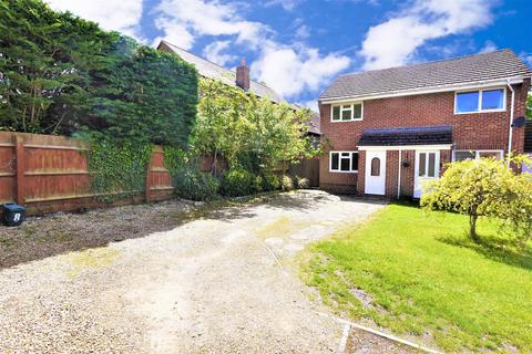 2 bedroom semi-detached house to rent, Flemming Avenue, Chalgrove OX44