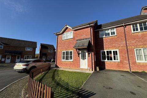 3 bedroom semi-detached house for sale, Clos Ceitho, Llanbadarn Fawr