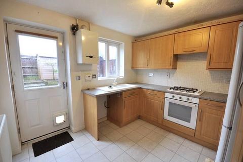 2 bedroom terraced house to rent, Haycroft Gardens, Mastin Moor, Chesterfield, Derbyshire, S43