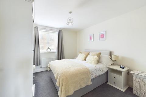 2 bedroom apartment for sale, Millstone Way,  Linden, Gloucester