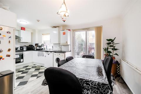 4 bedroom townhouse for sale, The Ridgeway, North Chingford