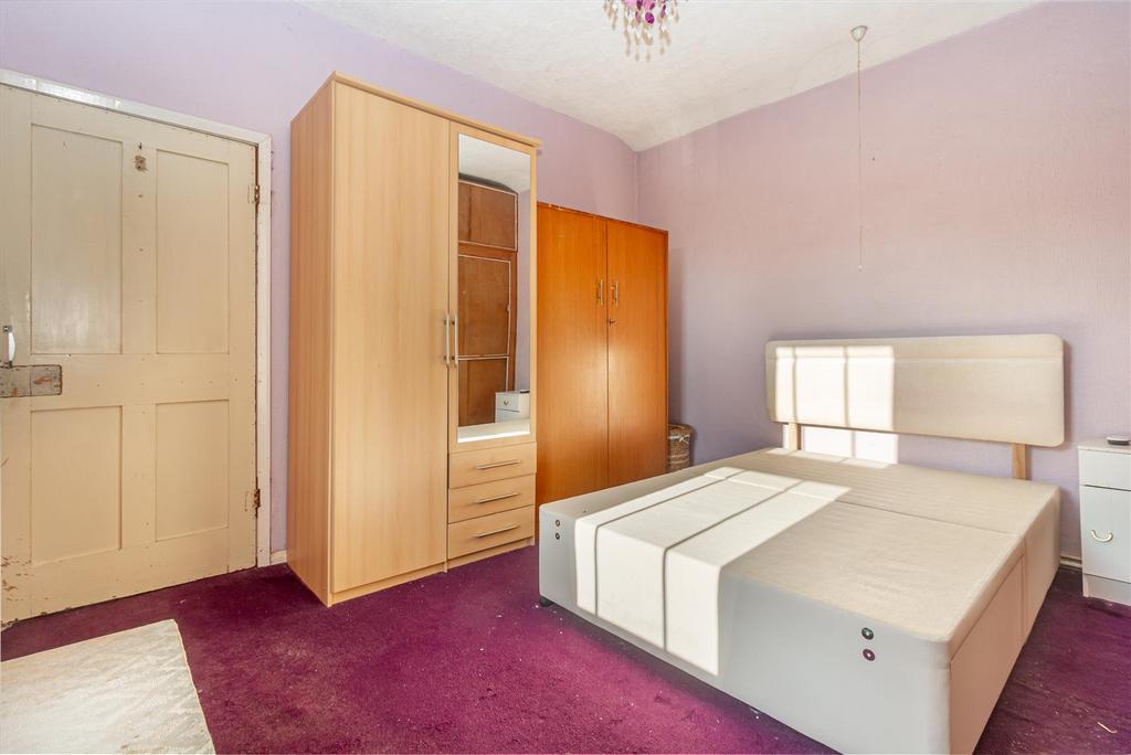 Bedroom-1-2.jpg