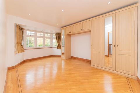 4 bedroom semi-detached house for sale, Bunns Lane, Mill Hill