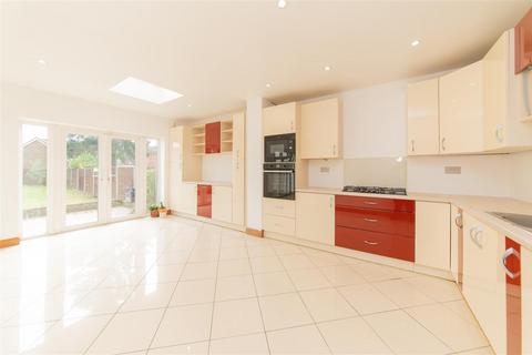 4 bedroom semi-detached house for sale, Bunns Lane, Mill Hill