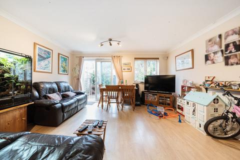 3 bedroom end of terrace house for sale, Buttercup Close, Northolt, Middlesex