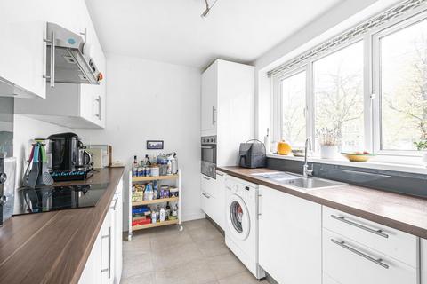 2 bedroom apartment for sale, Tildesley Road, London, SW15