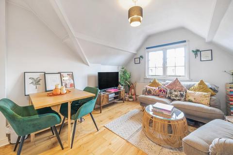 1 bedroom flat for sale, Amesbury Avenue, Streatham Hill