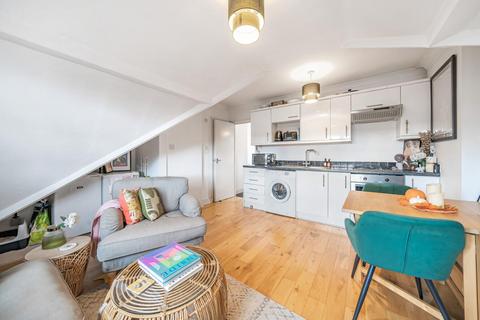 1 bedroom flat for sale, Amesbury Avenue, Streatham Hill