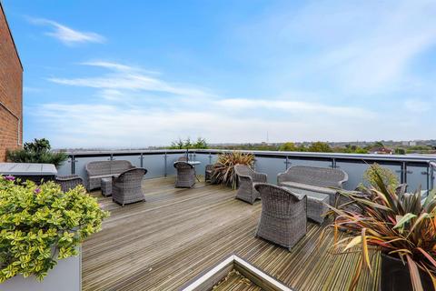 2 bedroom apartment for sale, Beulah Hill, London