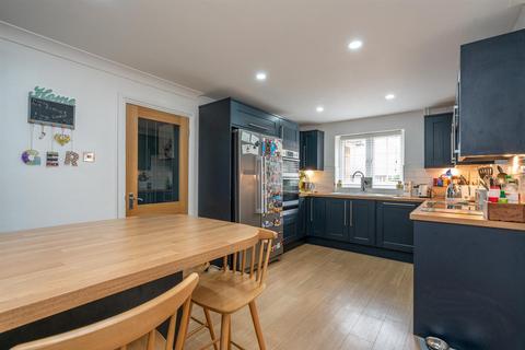 26 Cantilupe Close, Eaton Bray, Dunstable, LU6 2EA