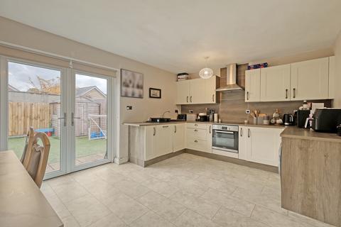 3 bedroom semi-detached house for sale, Turners Close, Ongar, CM5