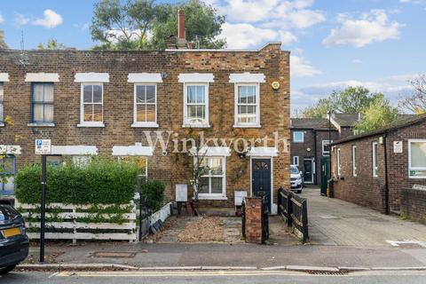 2 bedroom end of terrace house for sale, Summerhill Road, Seven Sisters, London, N15