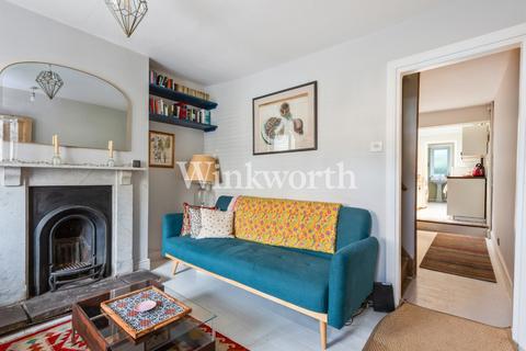 2 bedroom end of terrace house for sale, Summerhill Road, Seven Sisters, London, N15