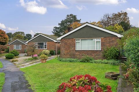 2 bedroom detached bungalow for sale, Hawthorn Way, Storrington, West Sussex, RH20