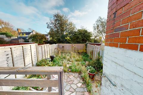 1 bedroom flat to rent, Ladysmith Road, Brighton, BN2