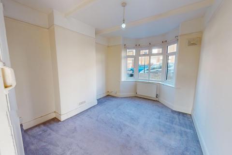 1 bedroom flat to rent, Ladysmith Road, Brighton, BN2