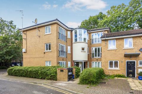13 Shalbourne Square, London, E9 5JN