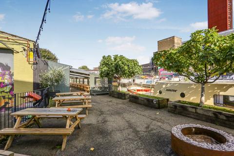 13 Shalbourne Square, London, E9 5JN