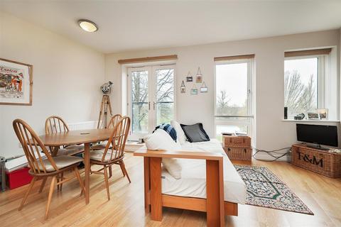 1 bedroom flat to rent, Stoke Newington Church Street, London, N16