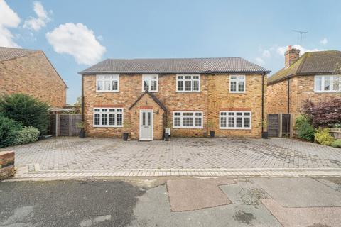 4 bedroom detached house for sale, Robins Orchard, Chalfont St. Peter, Gerrards Cross