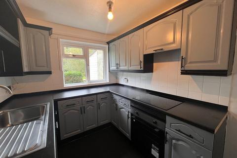 4 bedroom terraced house to rent, Dairymeadow Court, Thorplands, Northampton NN3