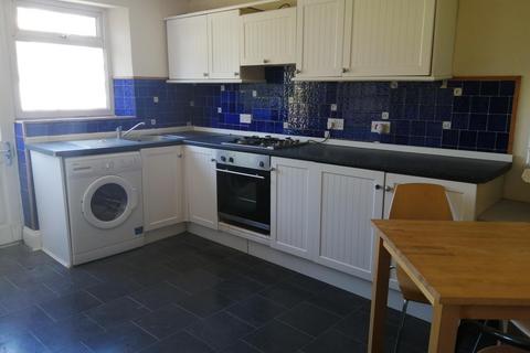 3 bedroom maisonette to rent, Eaton Crescent, Uplands, Swansea