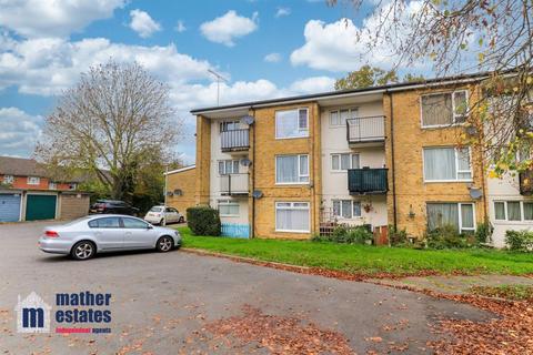 1 bedroom maisonette for sale, Feather Dell, Hatfield