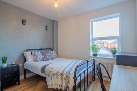 undefined, Room 5 74 Marlborough Road, Beeston, Nottingham