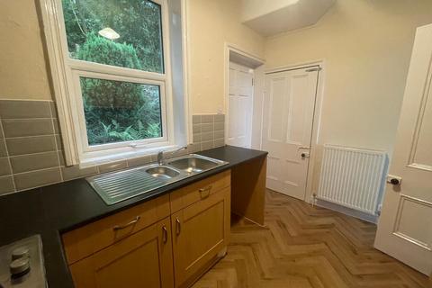 2 bedroom house to rent, Main Street, Hawksworth, LS20