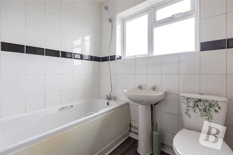 9 Elm Road, Aveley, South Ockendon, RM15 4SX