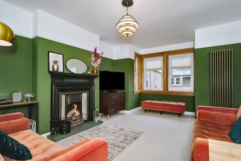 10a Hailes Grove, Edinburgh, EH13 0NE