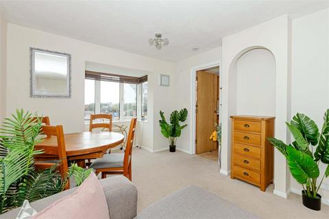 2 bedroom flat for sale, Newport Mews, Worthing