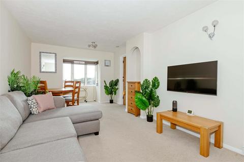 2 bedroom flat for sale, Newport Mews, Worthing