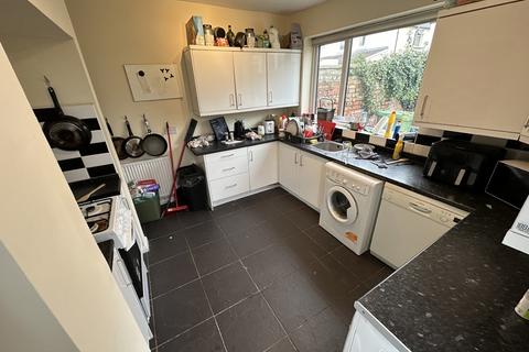 5 bedroom end of terrace house to rent, Tewkesbury Street, Cathays, Cathays