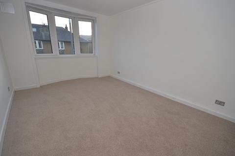 2 bedroom flat to rent, 1561L – Colinton Mains Green, Edinburgh, EH13 9AG