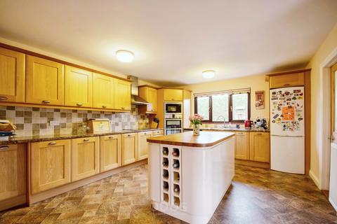 5 bedroom detached bungalow for sale, Sutton St. Nicholas, Hereford HR1