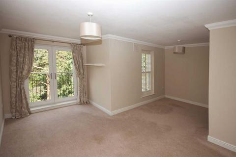 2 bedroom flat to rent, West Hill Place, West Hill, Oxted