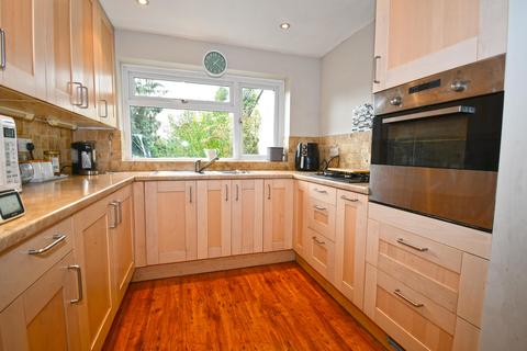4 bedroom end of terrace house for sale, Nazeing Road, Nazeing EN9