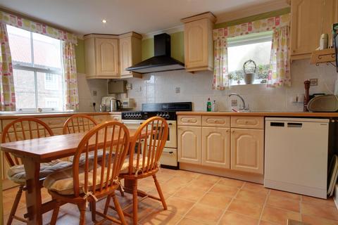 4 bedroom detached house for sale, Main Street, Cottingham HU16