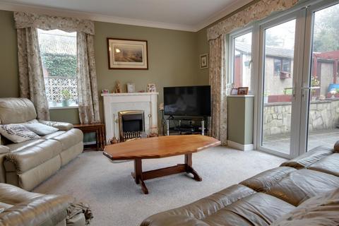 4 bedroom detached house for sale, Main Street, Cottingham HU16