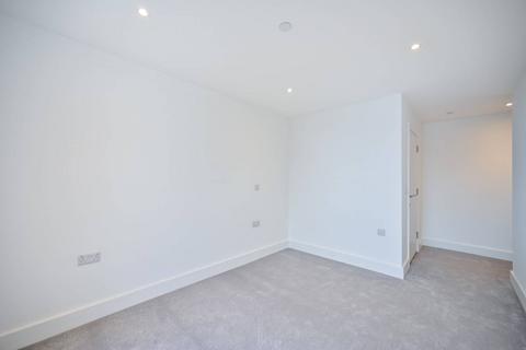 2 bedroom flat for sale, Jade Apartments, 53-59 High Street, New Malden KT3