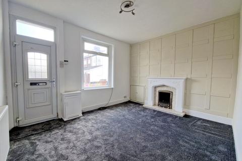 2 bedroom terraced house to rent, Thorp Street, Eccles, M30