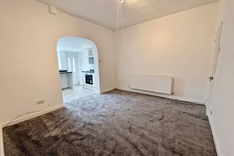 2 bedroom terraced house to rent, Thorp Street, Eccles, M30