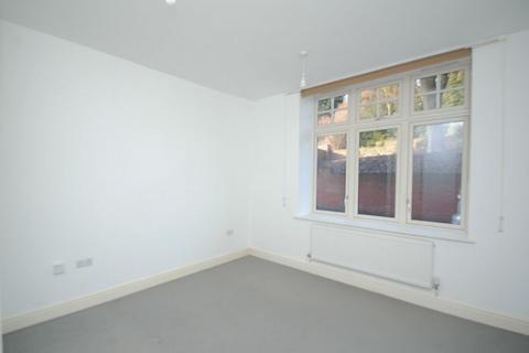 2 bedroom apartment to rent, Rectory Avenue, High Wycombe HP13