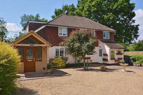 4 bedroom detached house for sale, Beacon Hill, High Wycombe HP10