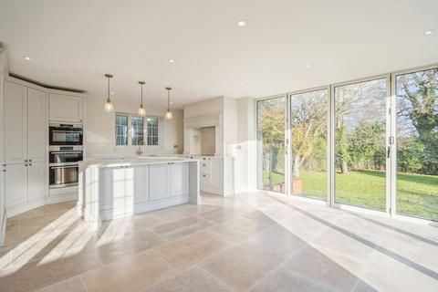 17 Burnham Avenue, Beaconsfield, HP9 2JA