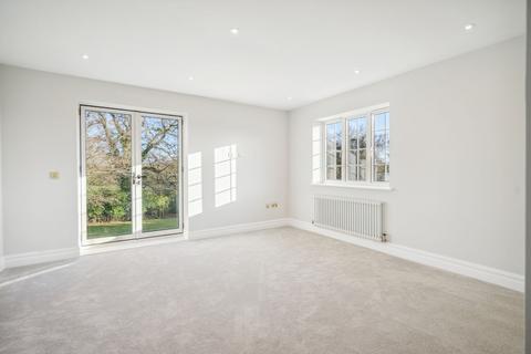 17 Burnham Avenue, Beaconsfield, HP9 2JA