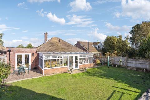 3 bedroom detached bungalow for sale, Sedgmoor Gardens, High Wycombe HP10